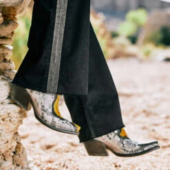 Ariat Ladies Jolene Yellow Snake Snip Toe Boots 10042428 -Ariat Shoes Shop 10042428 lifestyle