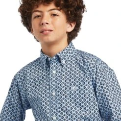 Ariat® Youth Boy's Farhan Classic Windsurfer Button Up Shirt 10040738 8 Ariat® Youth Boy's Farhan Classic Windsurfer Button Up Shirt 10040738 -Ariat Shoes Shop S22 BYS WEST 10040738 detail02