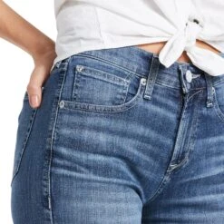 Ariat® Ladies Lucy 5 Inch Columbia Washed Jean Shorts 10039593 -Ariat Shoes Shop S22 WMS WEST 10039593 detail01