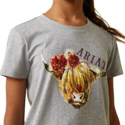 Ariat® Youth Girl's Highlander Rose Heather Grey Graphic T-Shirt 10043818 9 Ariat® Youth Girl's Highlander Rose Heather Grey Graphic T-Shirt 10043818 -Ariat Shoes Shop S23 GLS WEST 10043818 detail01